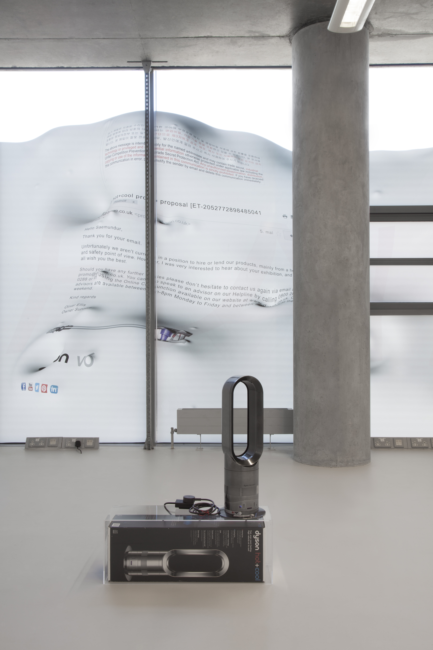 Saemundur Thor Helgason, Things to return to the store (2015). Install view. Photo credit: Manuela Barczewski.