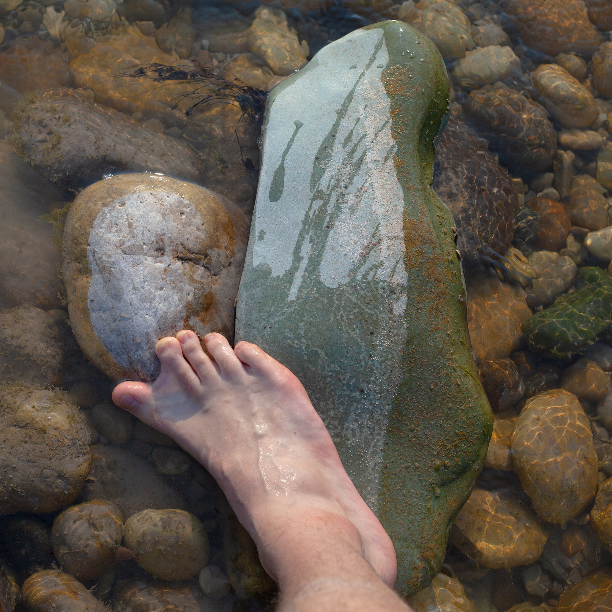 2021_SkinDeep_Simon's future foot