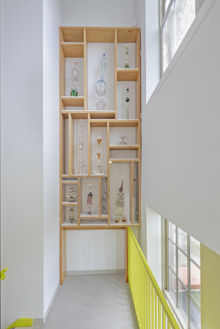 Heather Nicol, Special Arrangements, 2016 – 2019, found glass, resin, epoxy, paper
