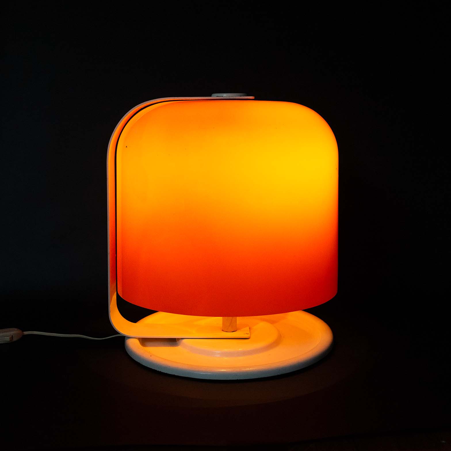 first edition alvise table lamp by Luigi massoni for Guzzini