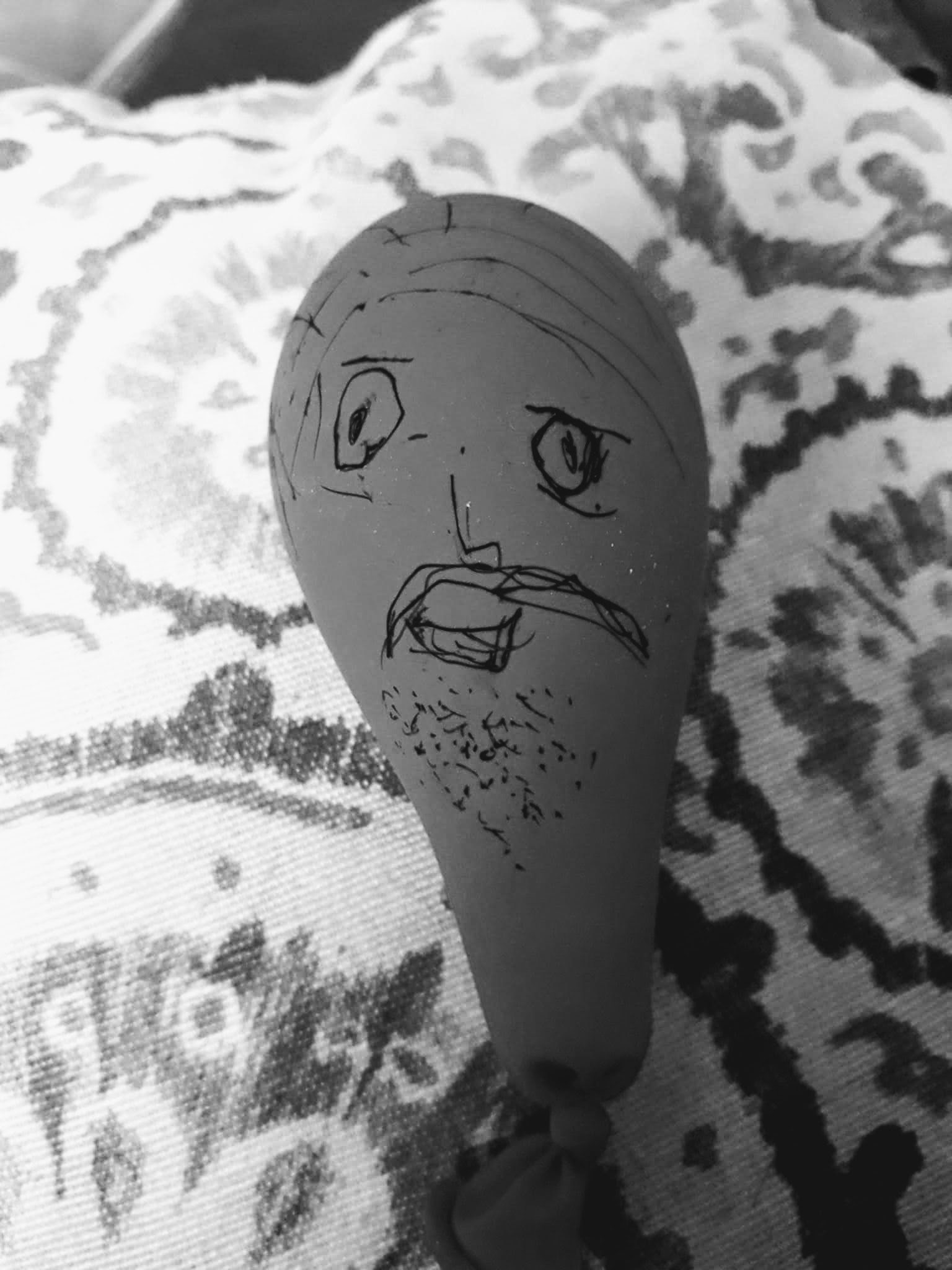 Mio ritratto su palloncino sgonfio, Bologna, 7-6-20