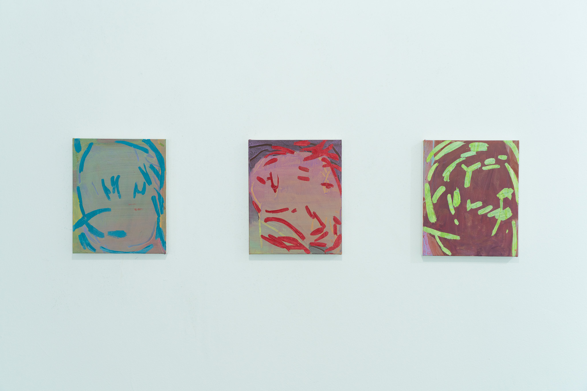 배양된 얼굴들, 2024, Acrylic, masking fluid on canvas, 27.5x22cm.