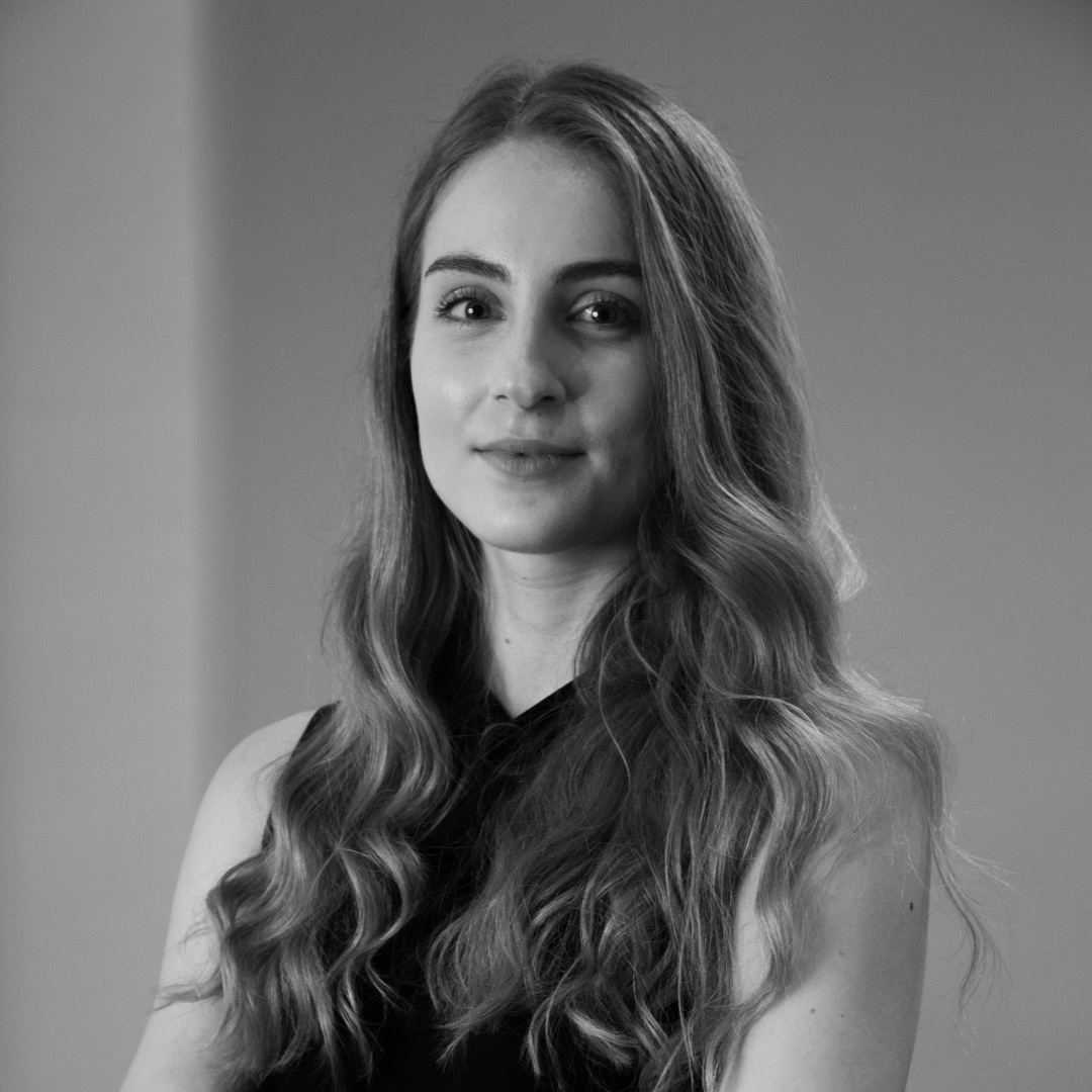 Bc. Andrea Otevřelová Externí kurátorka  a.otevrelova@artcapital.cz