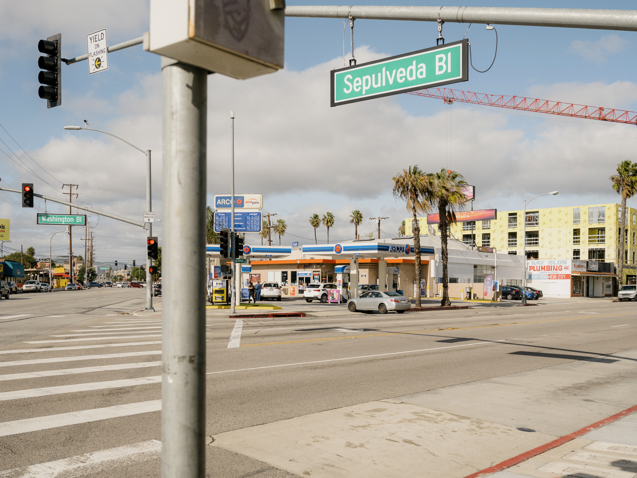 Arco / Sepulveda Bl & Washington Bl
