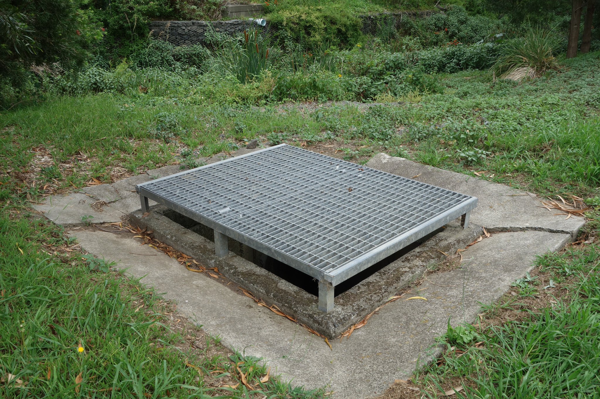 Drain, Byarong Creek