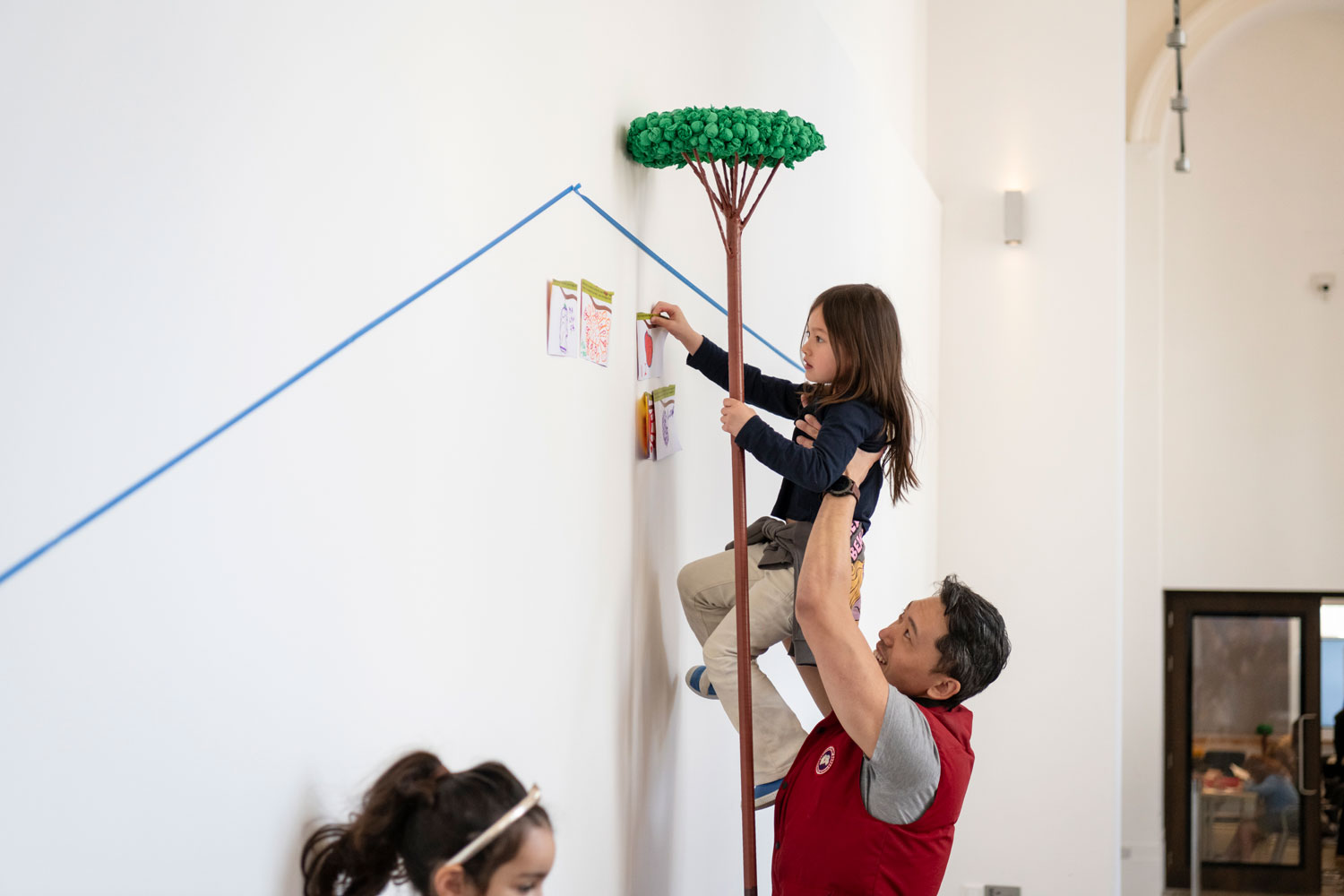 Building up the story. Photo by Sandra Ebert.