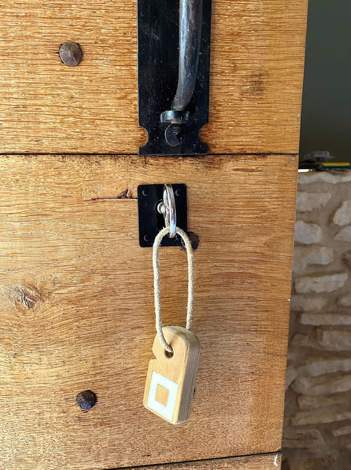 Détail d'une porte en chêne