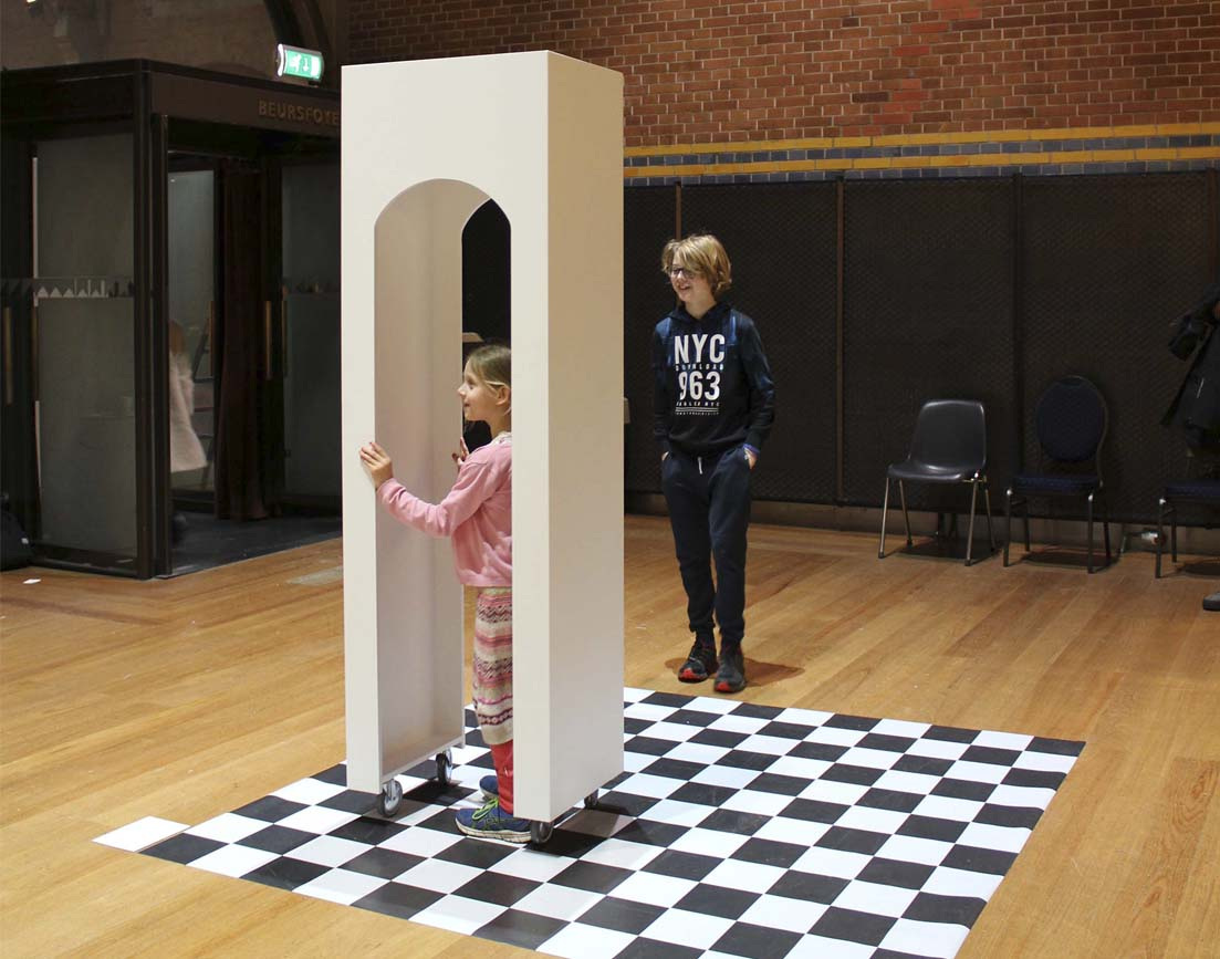 How the Performers Should Move into Space