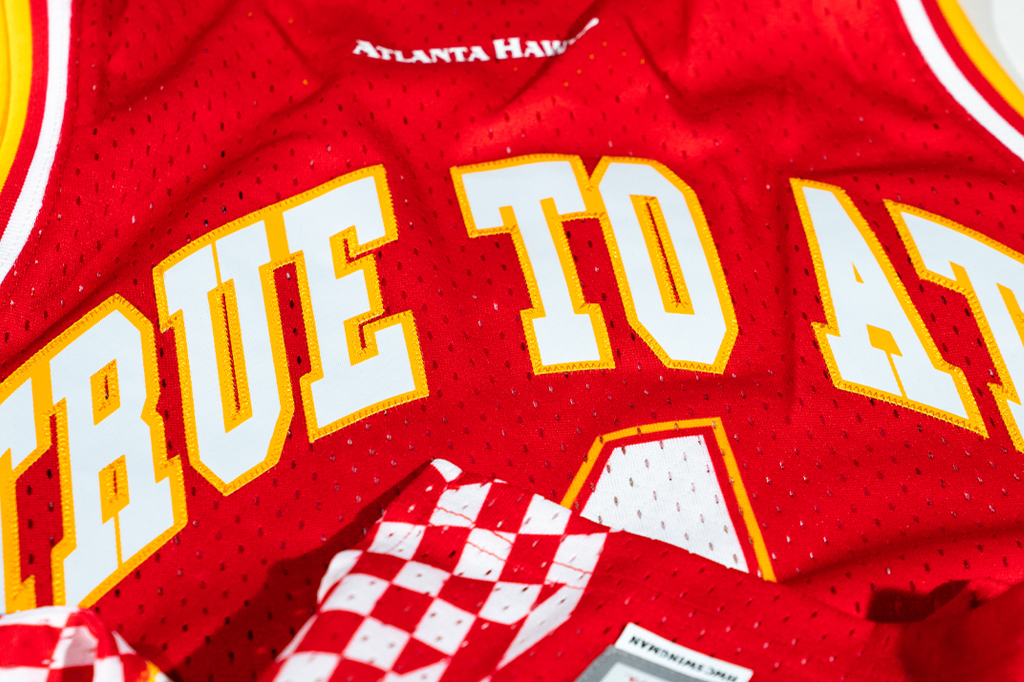 Redesign of the classic jersey of Lil Baby’s hometown NBA team, Atlanta Hawks, in collaboration with Bleacher Report and Mitchell & Ness. NBA REMIX 2022