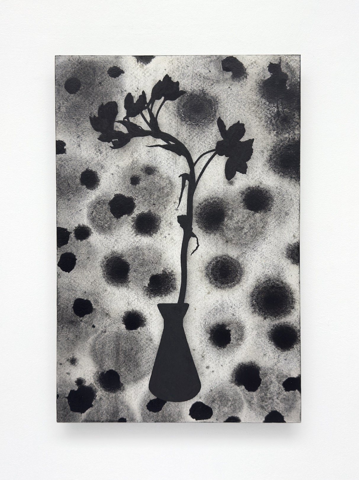  ’Stay brave!’, 2024, conté pencil and acrylic on paper/aluminium, 30 x 20 cm.