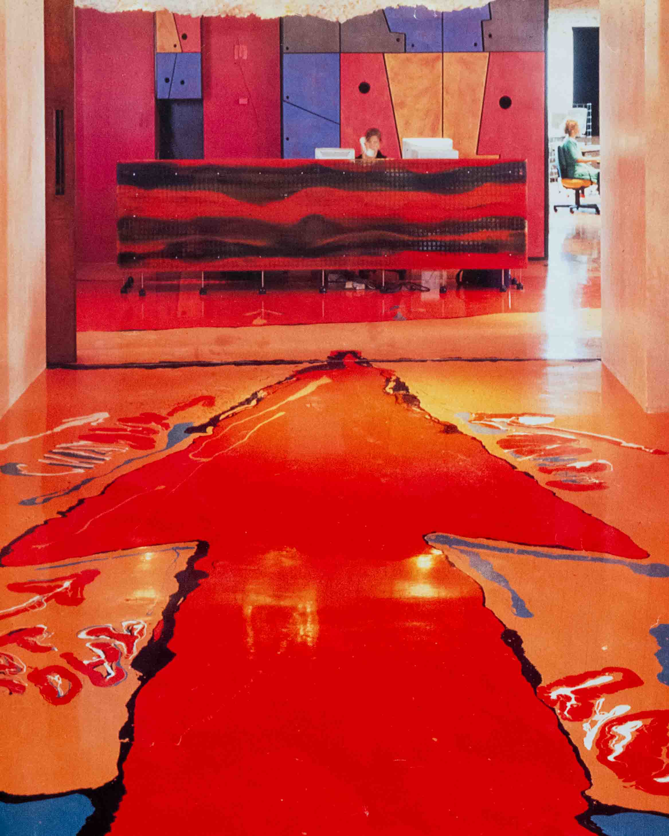 Image of the resin floors in the Chiat/Day office by Gaetano Pesce