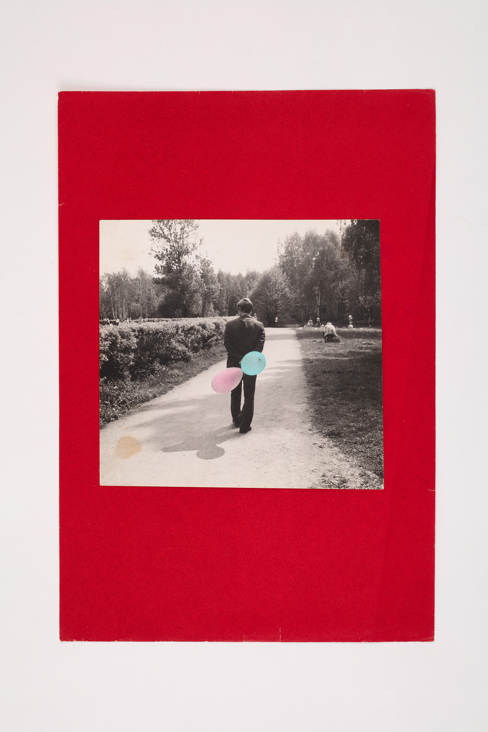 © Boris MIKHAÏLOVUntitled from the series Color Backgrounds, 60scourtesy the artist and Galerie Suzanne Tarasiève