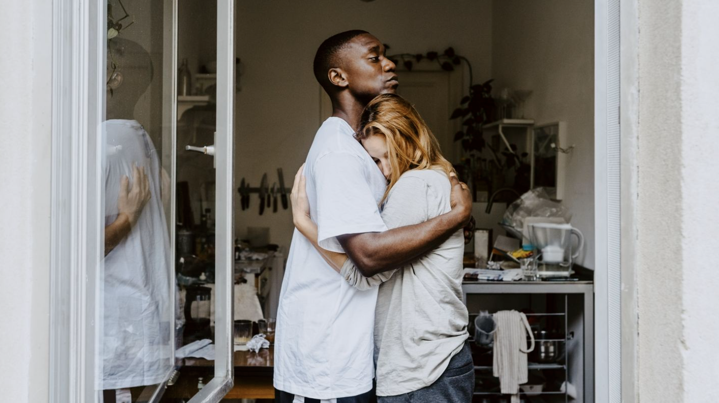 Eine Abtreibung ist für niemanden leicht. Es ist okay, nicht okay zu sein – auch als Mann 