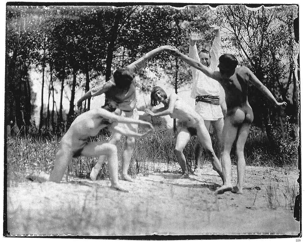 1914 Monte Verita. Choreographer Rudolf Laban and dancers. Photo: Johann Adam Meisenbach. Fondazione Monte Verità
