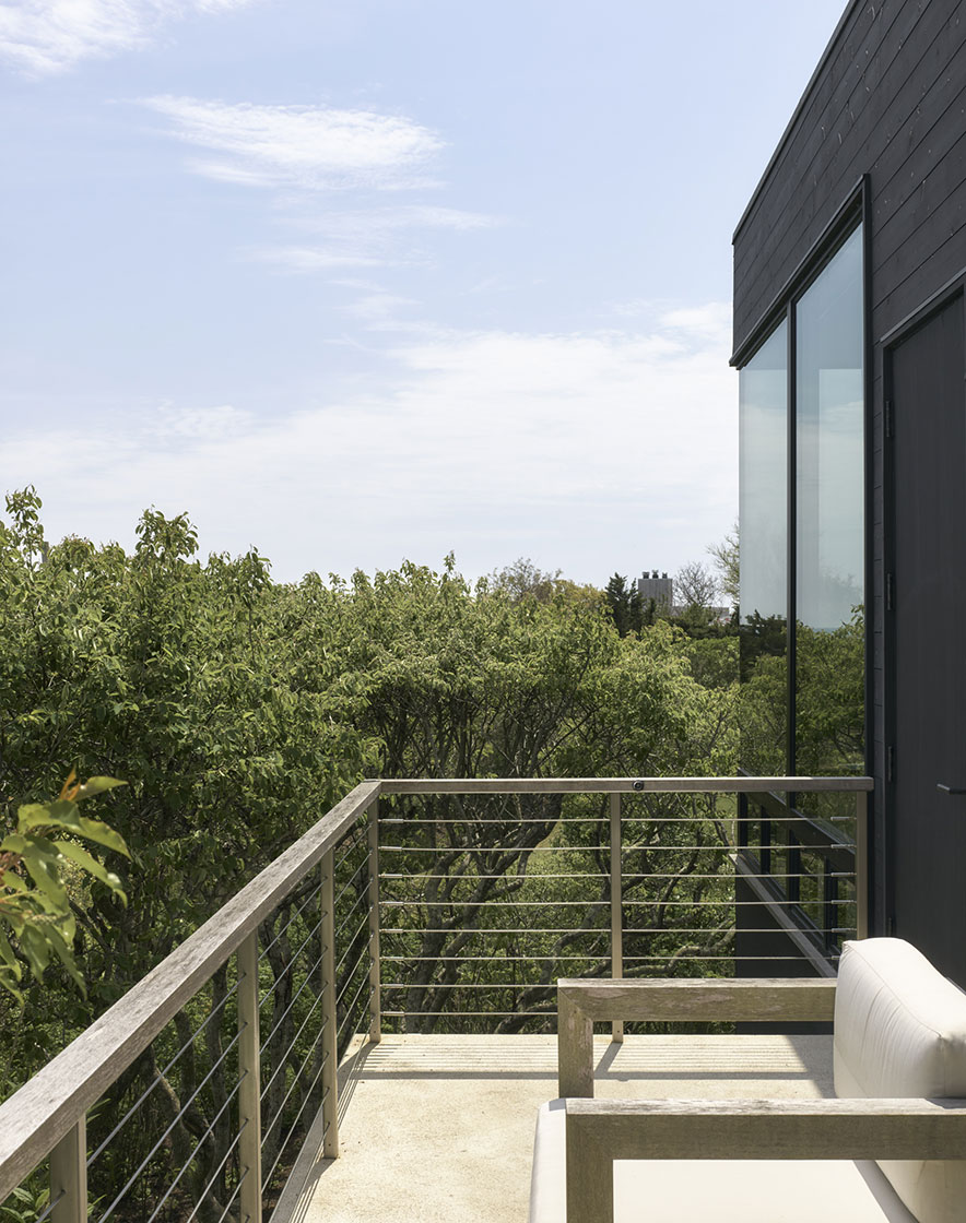 DANIEL ROMUALDEZ ARCHITECTS - PRIVATE HOUSE - MONTAUK, NY