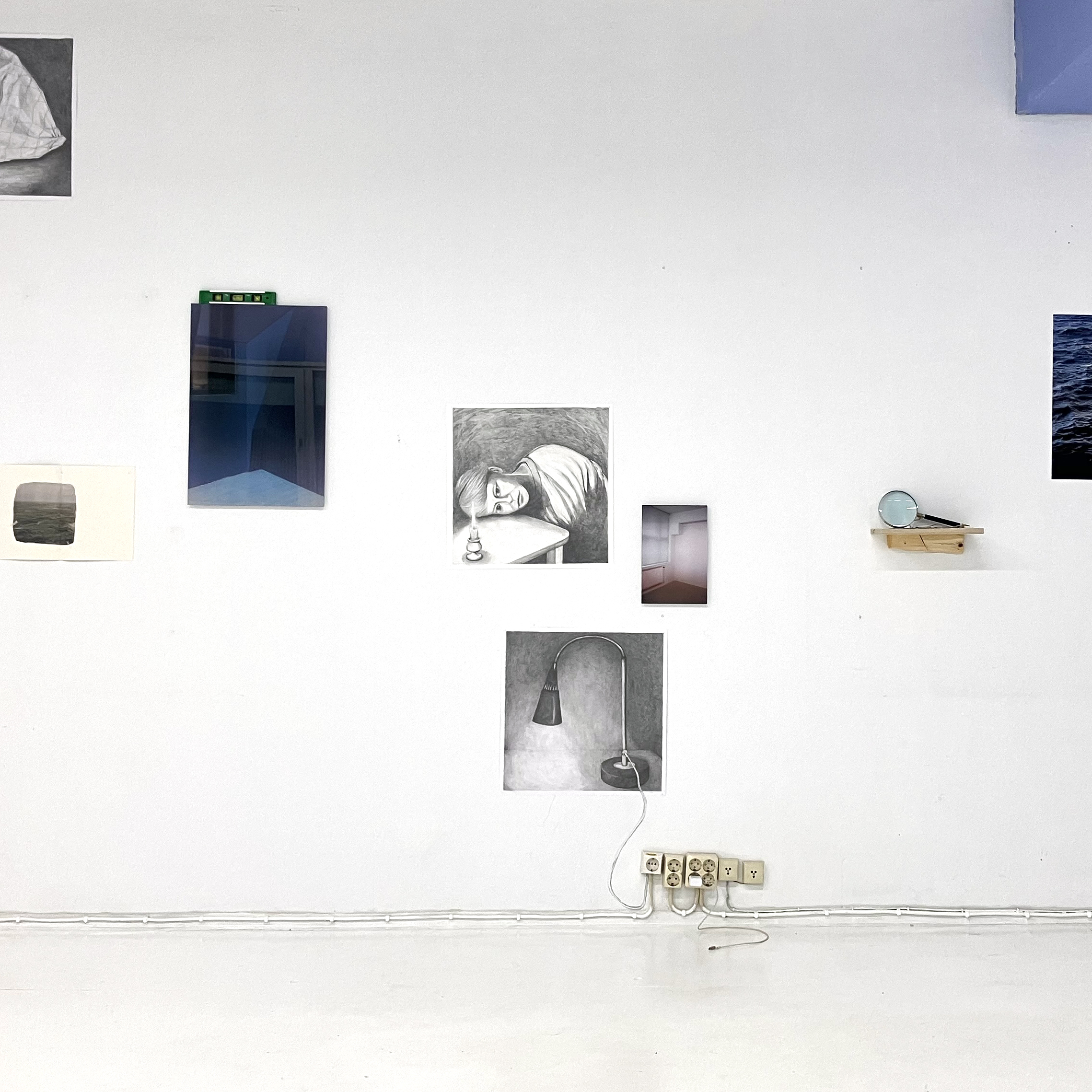 Installaatio yhdessä Anni Avelan ja Eero Yrjölän kanssa, Fluxunen, Helsinki 2023 	 	