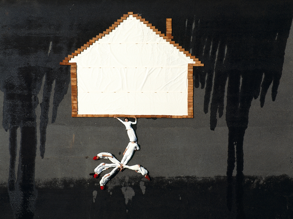 1987 09The Hut on a Fowl&rsquo;s LegDomček na stračej n&ocirc;žke