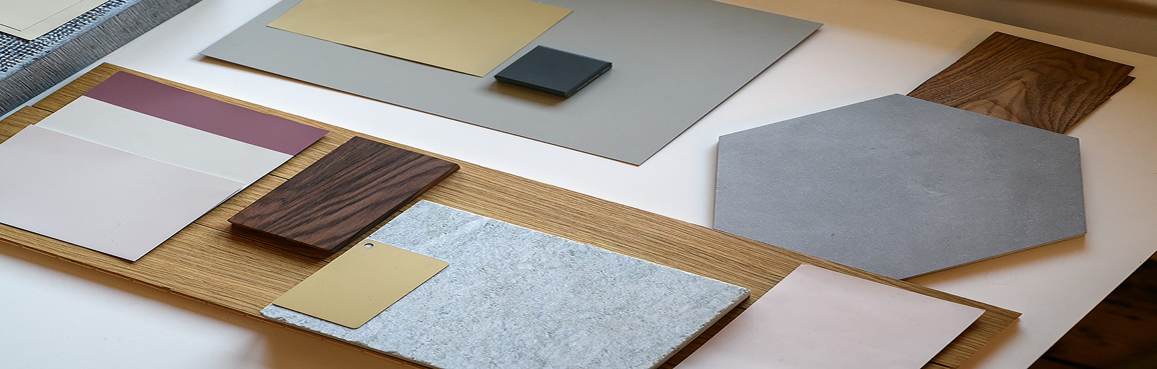 Farb- und Materialbemusterung