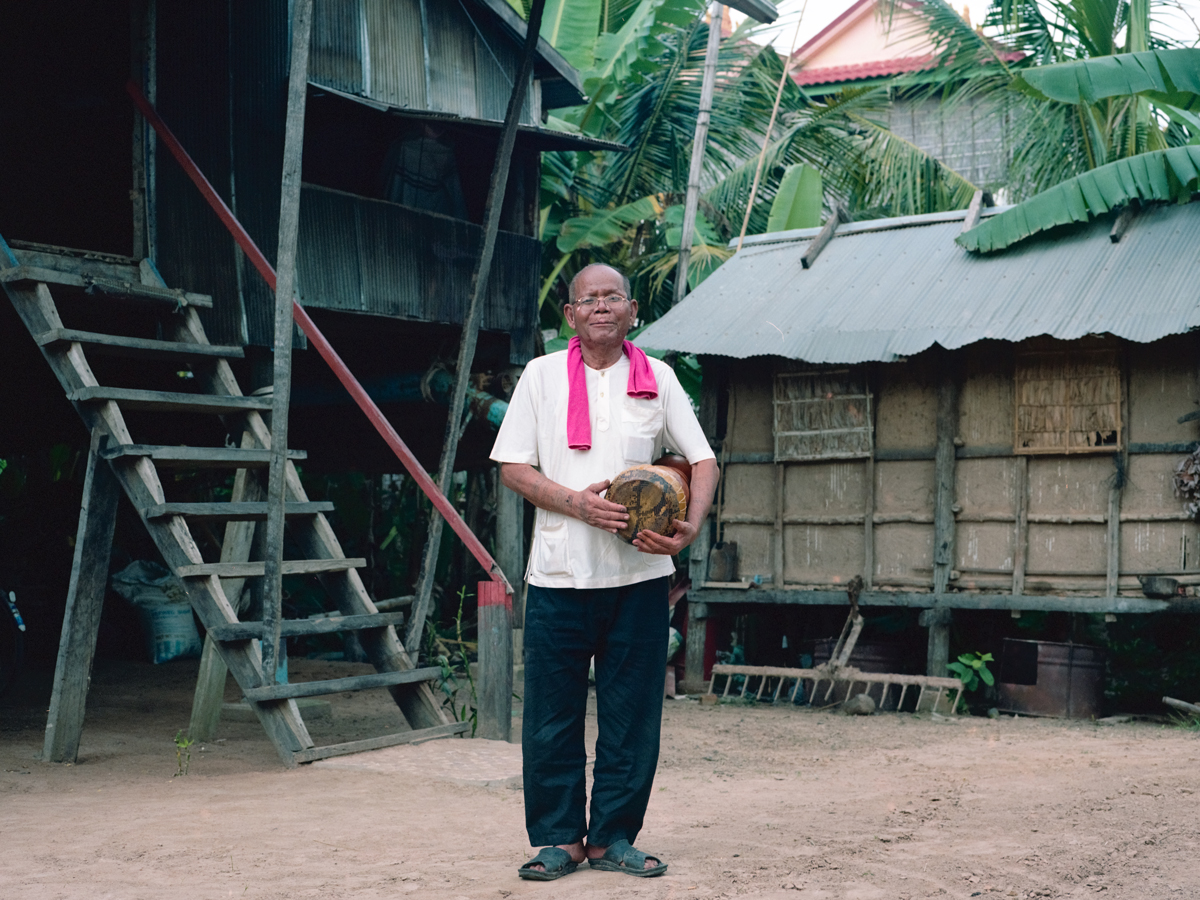 The Forgotten Melodies of Pleng Arak S bastien Robert