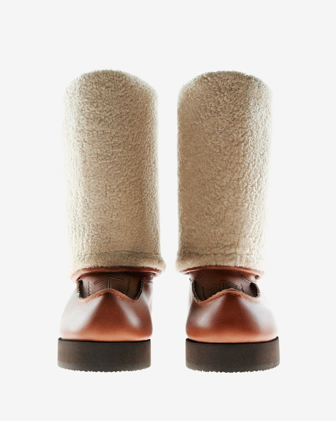 5/6Art direction, image series, FW22Photography: Angele Moraiz & Paul Mougeot