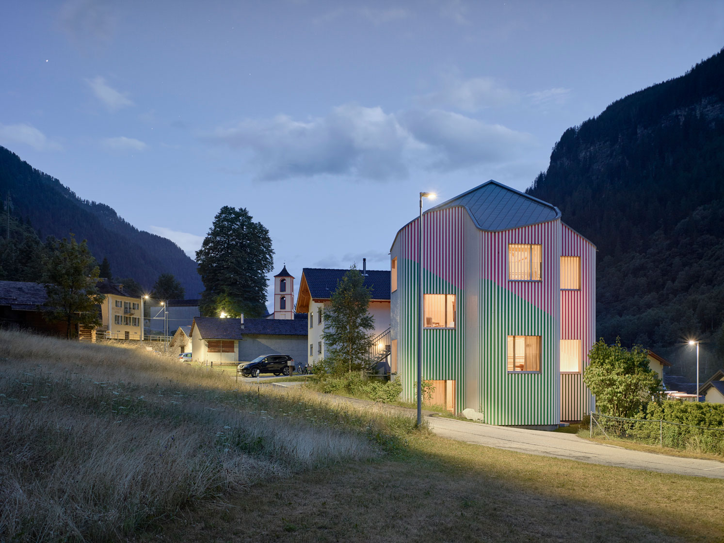 DAVIDE MACULLO & DAVID BUREN - SINUSOIDE PERMANENT WORK IN SITU - ROSSA, SWITZERLAND