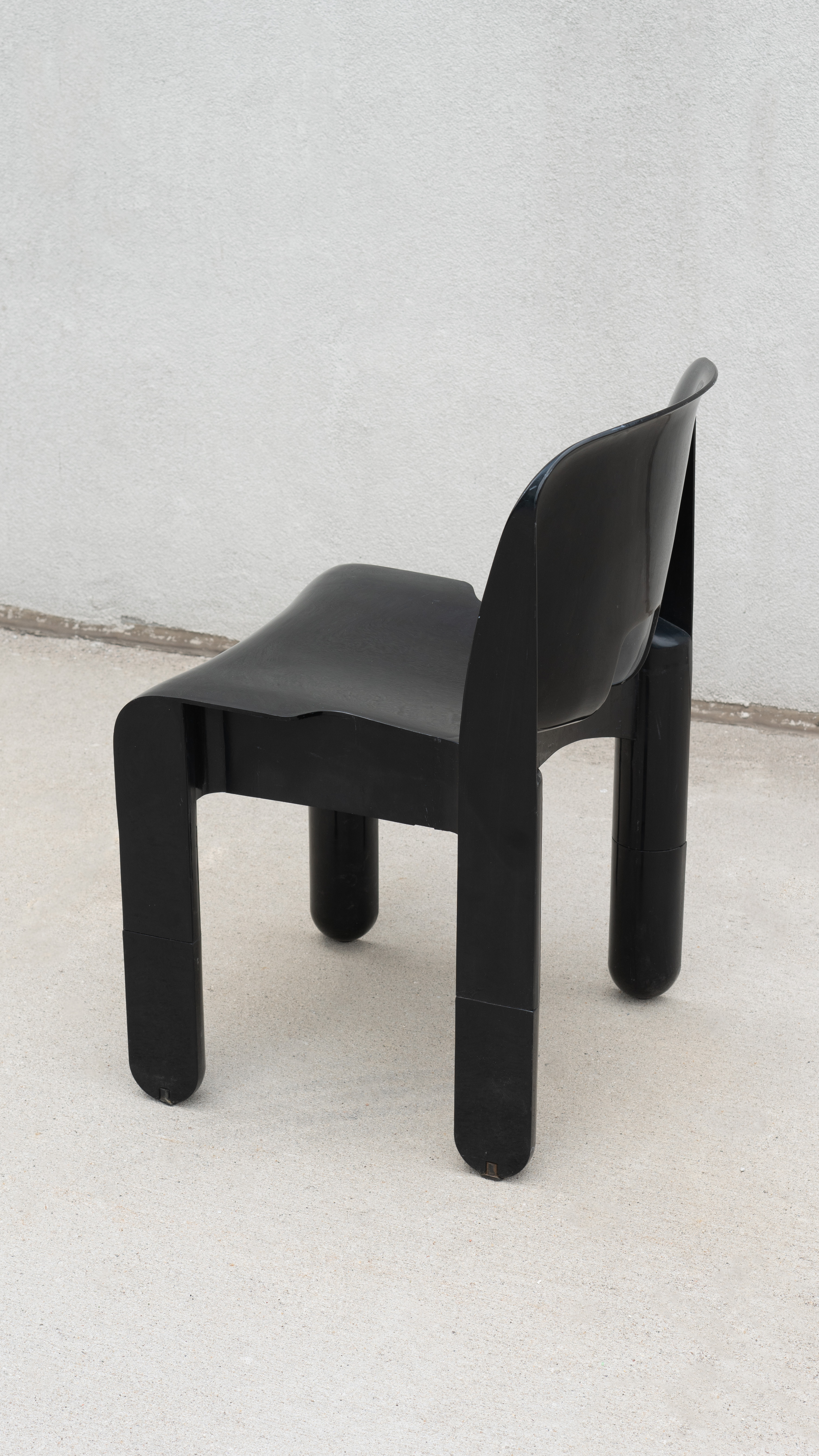 SWEETERFAT KARTELL UNIVERSALE CHAIR PRE PRODUCTION ORANGE BLACK WHITE PLASTIC SPACE AGE CHAIR DESIGNED BY JOE COLOMBO 