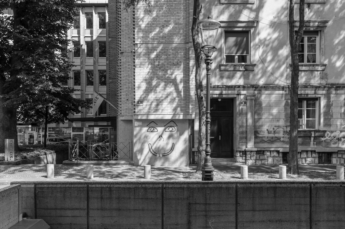 Stavba banke na ul. Josipine Turnograjske, Ljubljana / 1980, Edvard Ravnikar