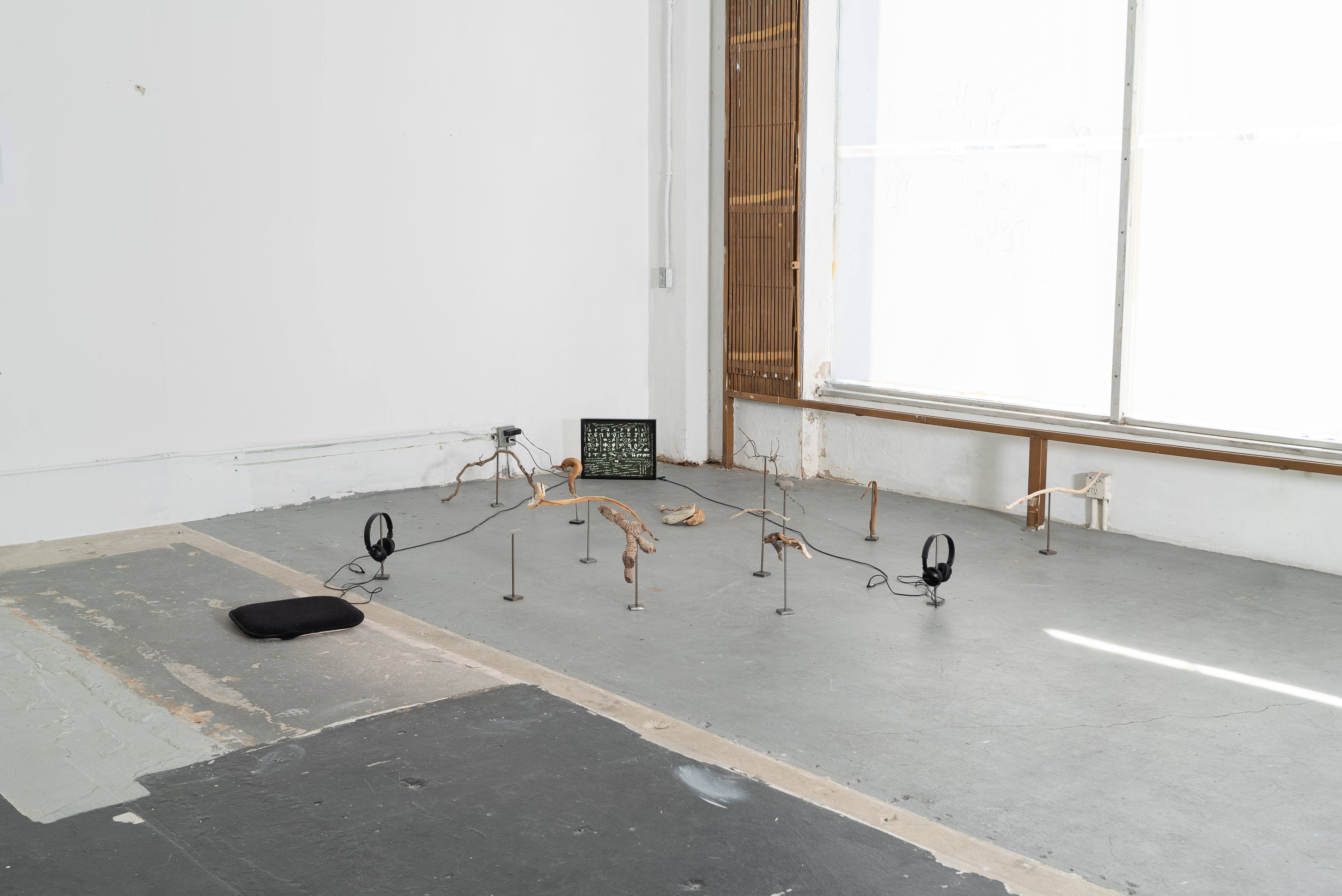 Lucía Hinojosa Gaxiola, Letters to Unknown Letters. Mixed media and sound. 2023.