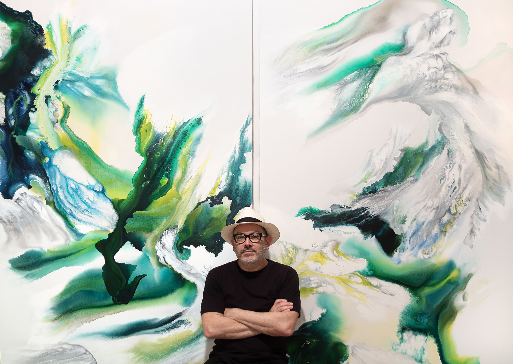 O artista e a obra sem título ID1950, 2024, acrílica s/tela, 240x280 cm