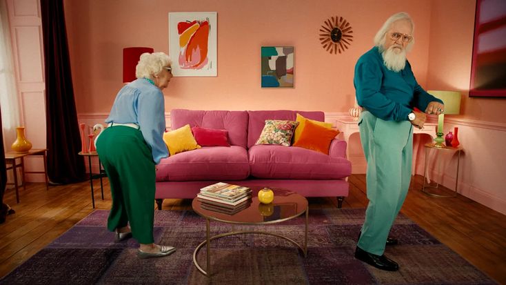 DFS WINTER SALE '24 / COSTUME ASSISTANT TO LUCY JAMES