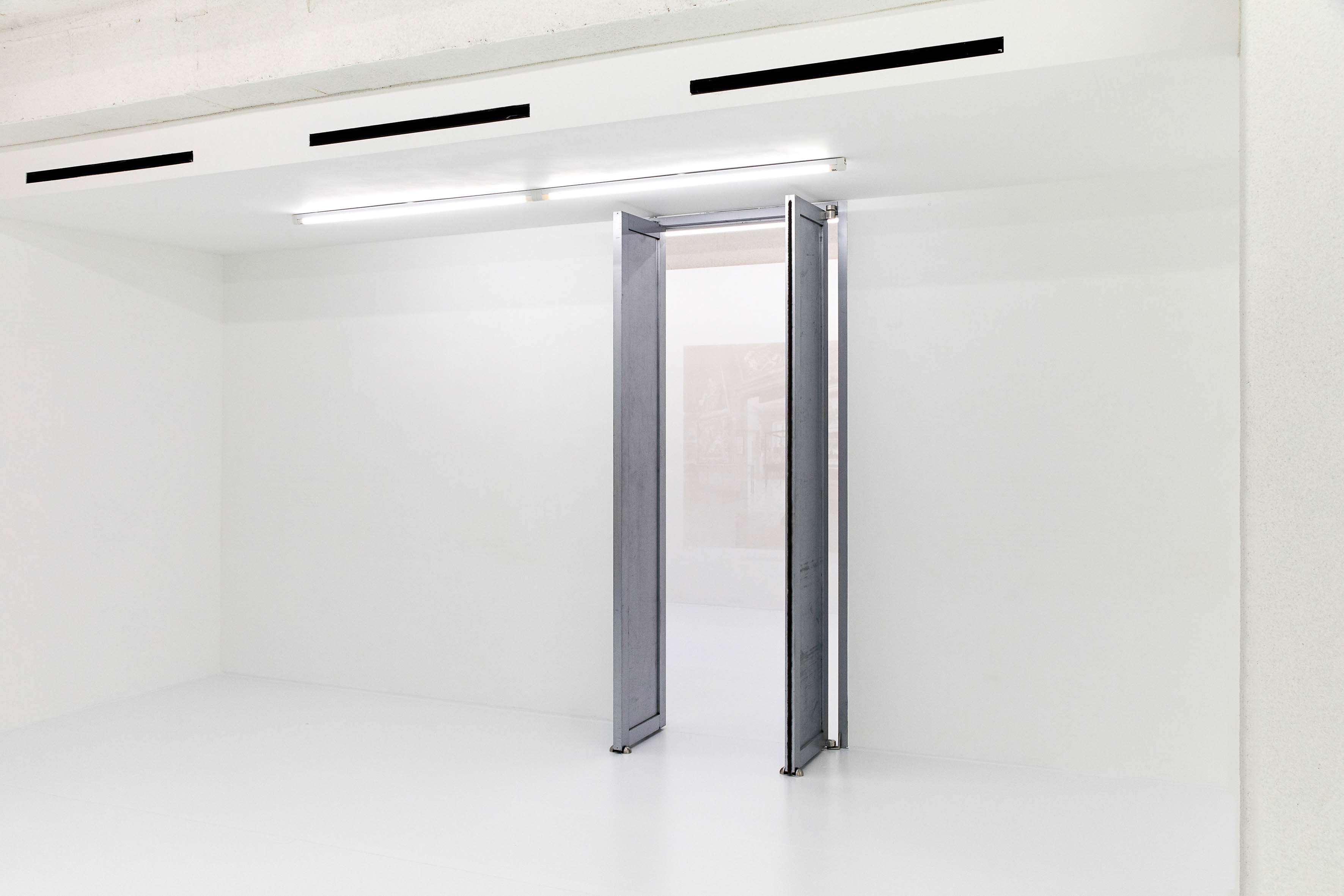 HOVERING DURATION by YOONJAE LEE at CAPTION SEOUL [from 20240726 to 20240815] [Photo: Bokyoung Han]