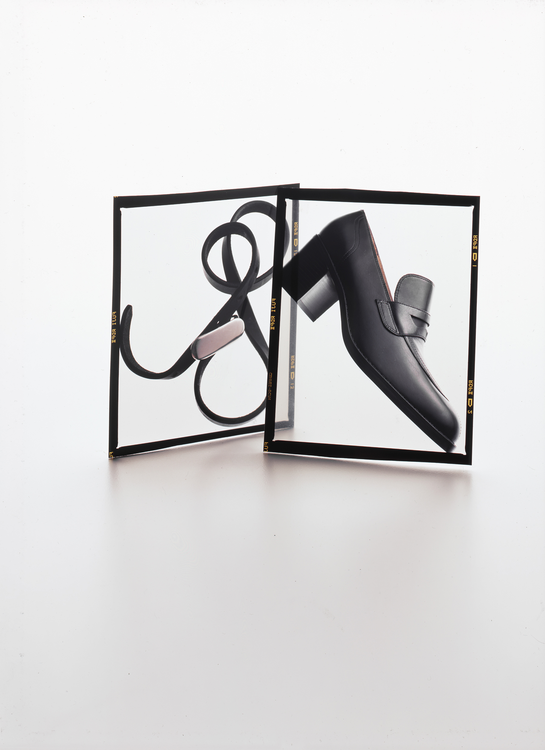 Gap Accessory, 1995 _ 1/2