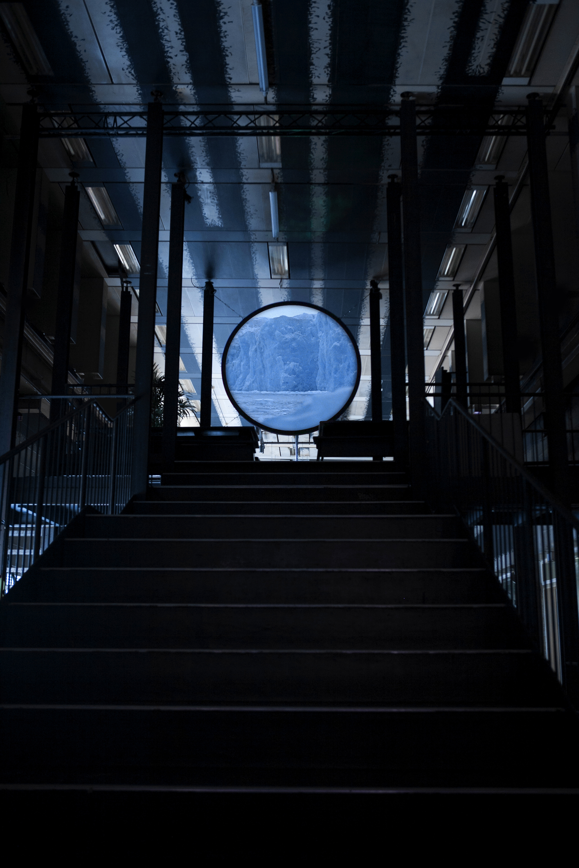 Muziekgebouw at Trouw / Rebeca Méndez. Solo exhibition. May 20–June 8, 2014. TrouwAmsterdam, Amsterdam, The Netherlands. Curated by Kim Tuin. CircumSolar, Migration 1, Single-channel video installation. 15ft. circular screen. 26:20 minutes (loop). Sound by Ben Frost. Installation view: TrouwAmsterdam.