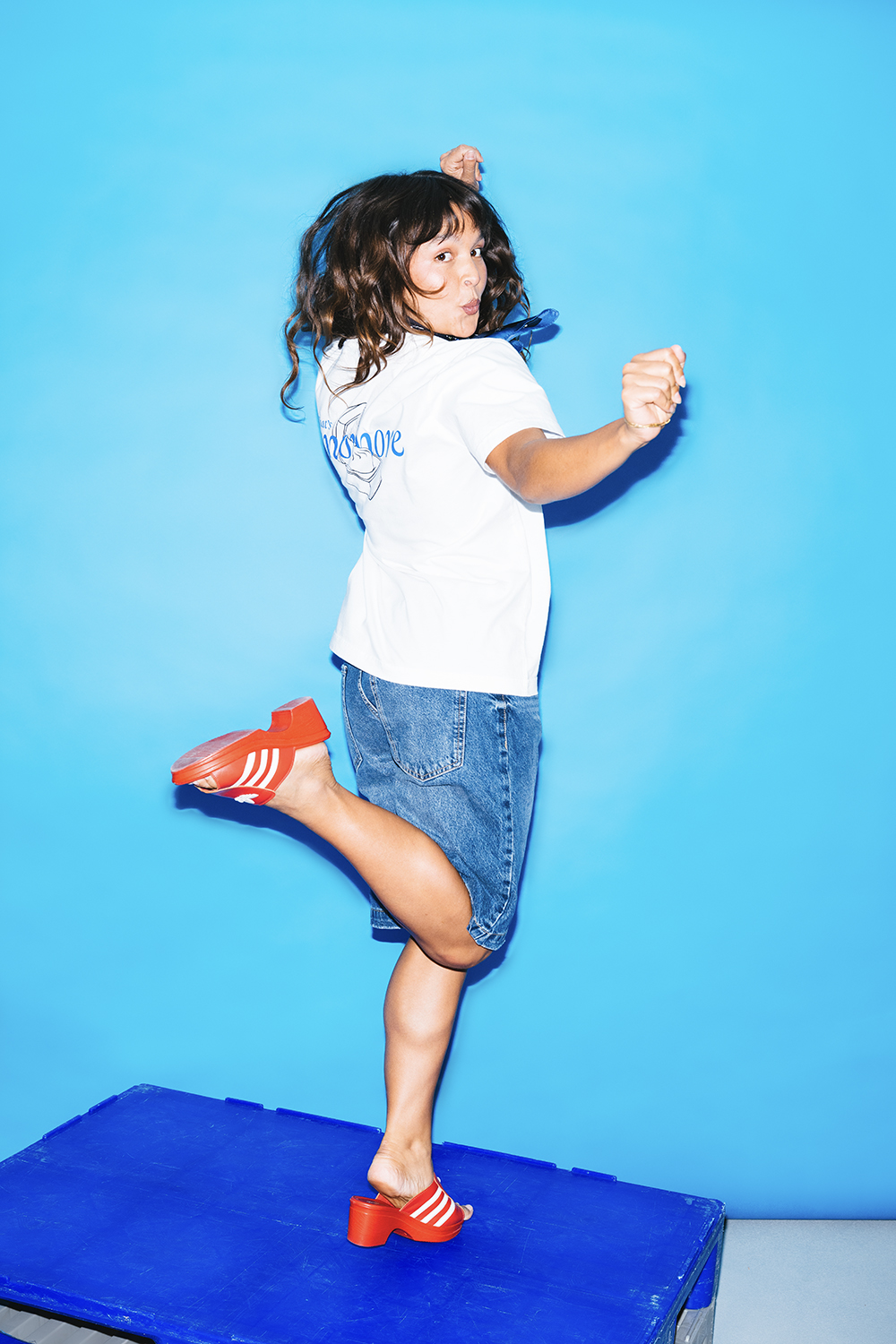 2/16 Tenz Momo  «That's Amomore»  with Pilar Vega 