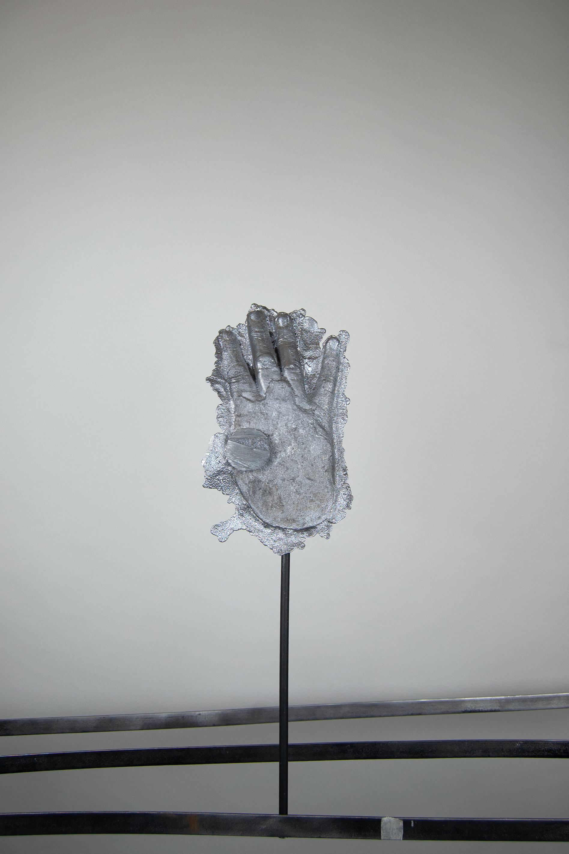 Fast communications over long distances 01. 2022, cast aluminium and steel 