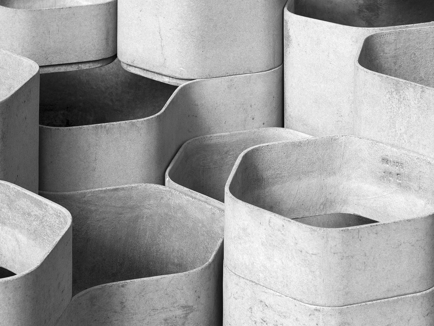 Weed PotModular concrete plant pot developed for the Lausanne Jardins festival 2014.