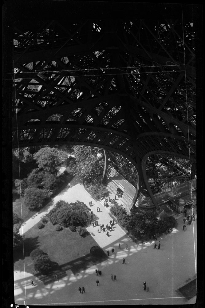 original image by Eric Lee-Johnson; circa 1931; France