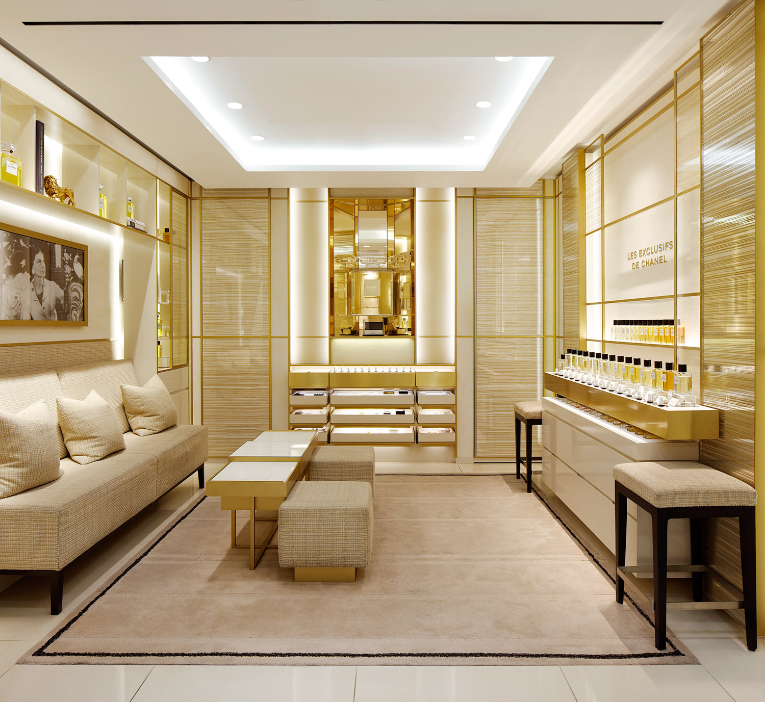 SALON DE PERFUME • HARRODS