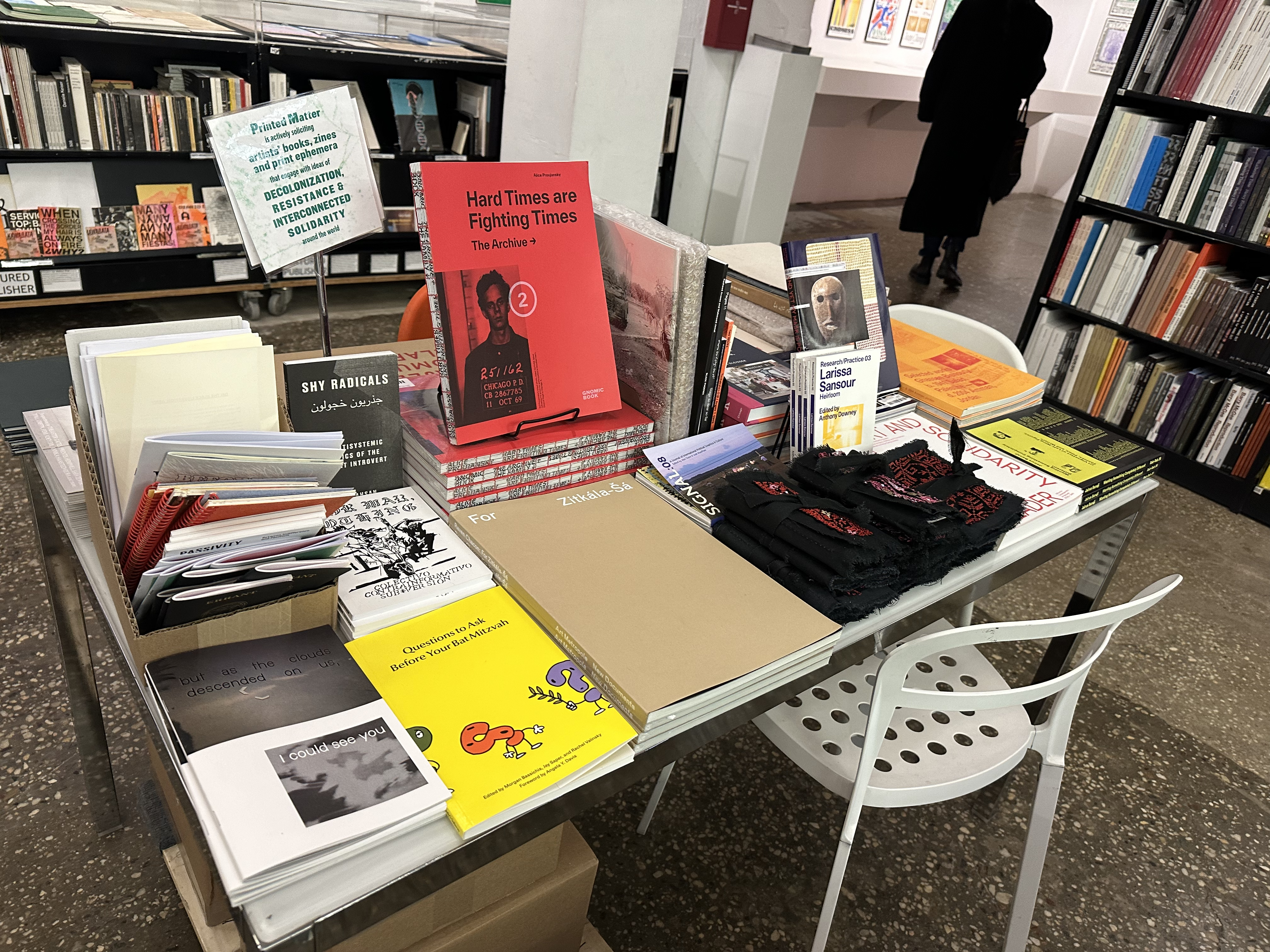 Printed Matter Decolonization, Resistance and Interconnected Solidarity table, 2023, photograph by Maitreya Ravenstar