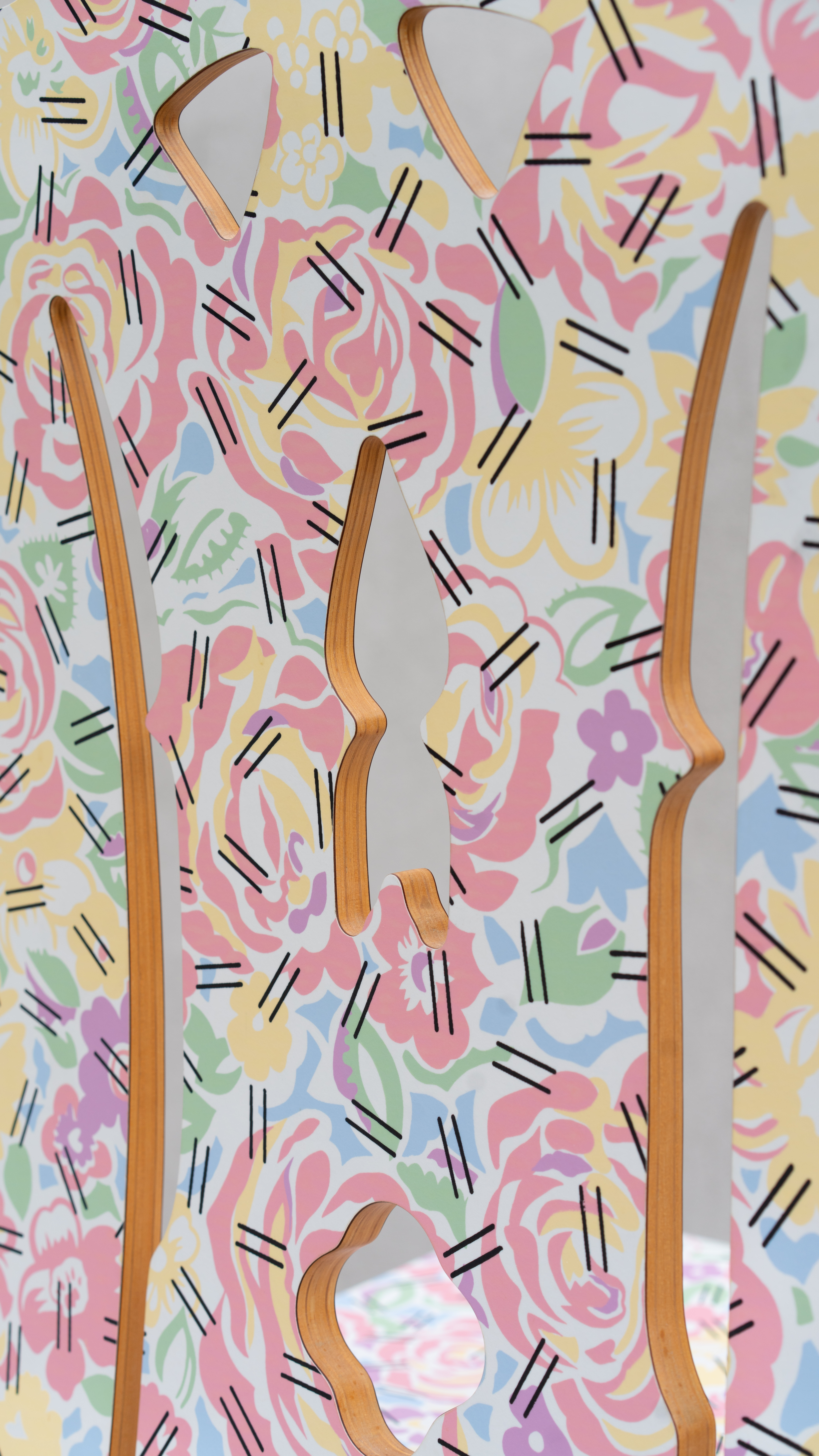 SWEETERFAT KNOLL CHIPPENDALE CHAIR GRANDMOTHERS TABLECLOTH ROBERT VENTURI DENISE SCOTT BROWN, VINTAGE CHIPPENDALE POSTMODERN RARE CHAIR