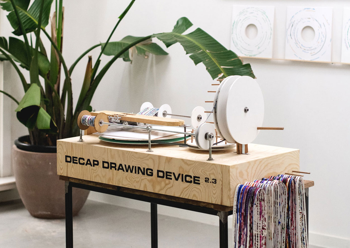 Decap Drawing Device