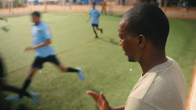 Klabu x On - Le Berrad