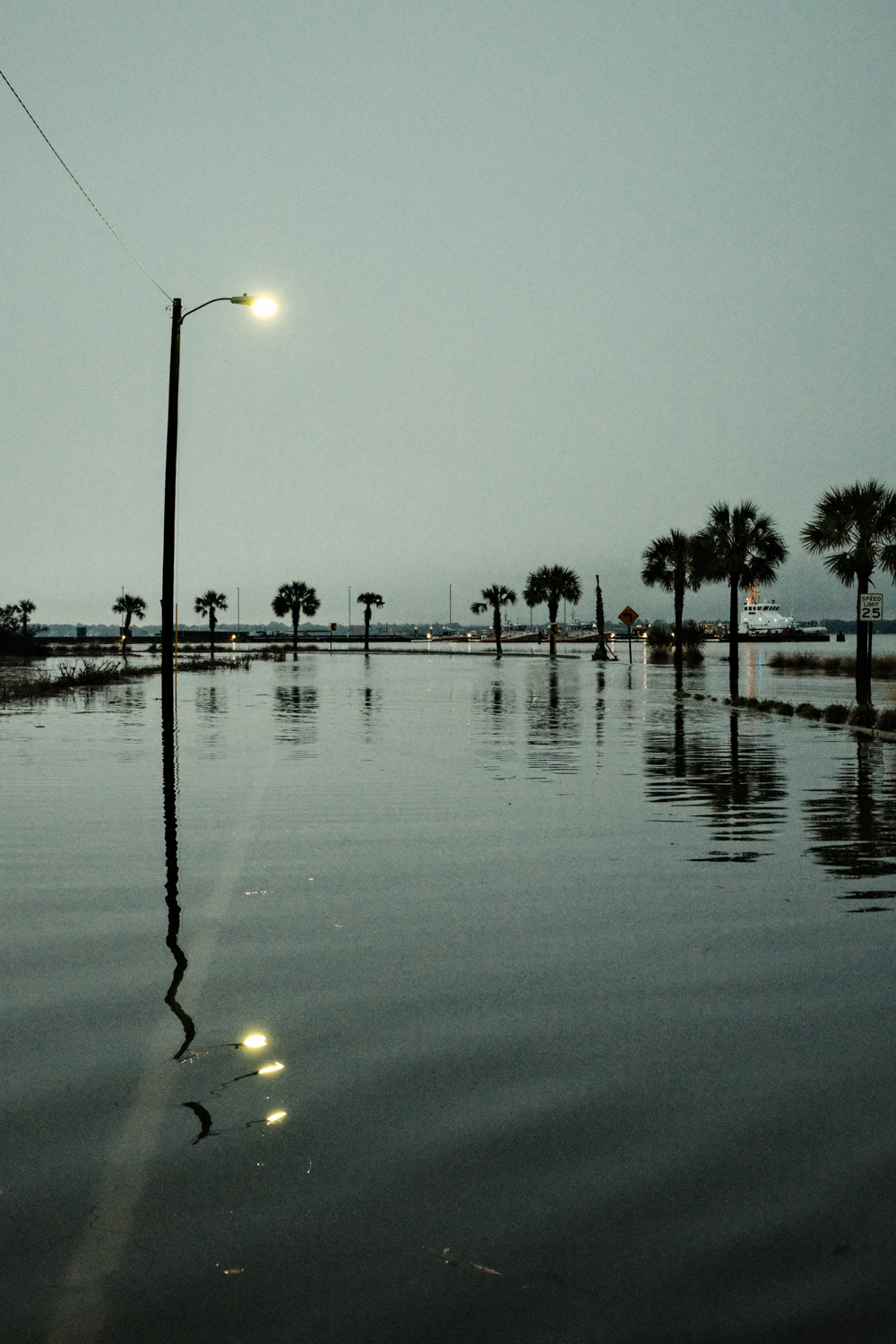 Tidal flooding on Lockwood Dr, December 2022