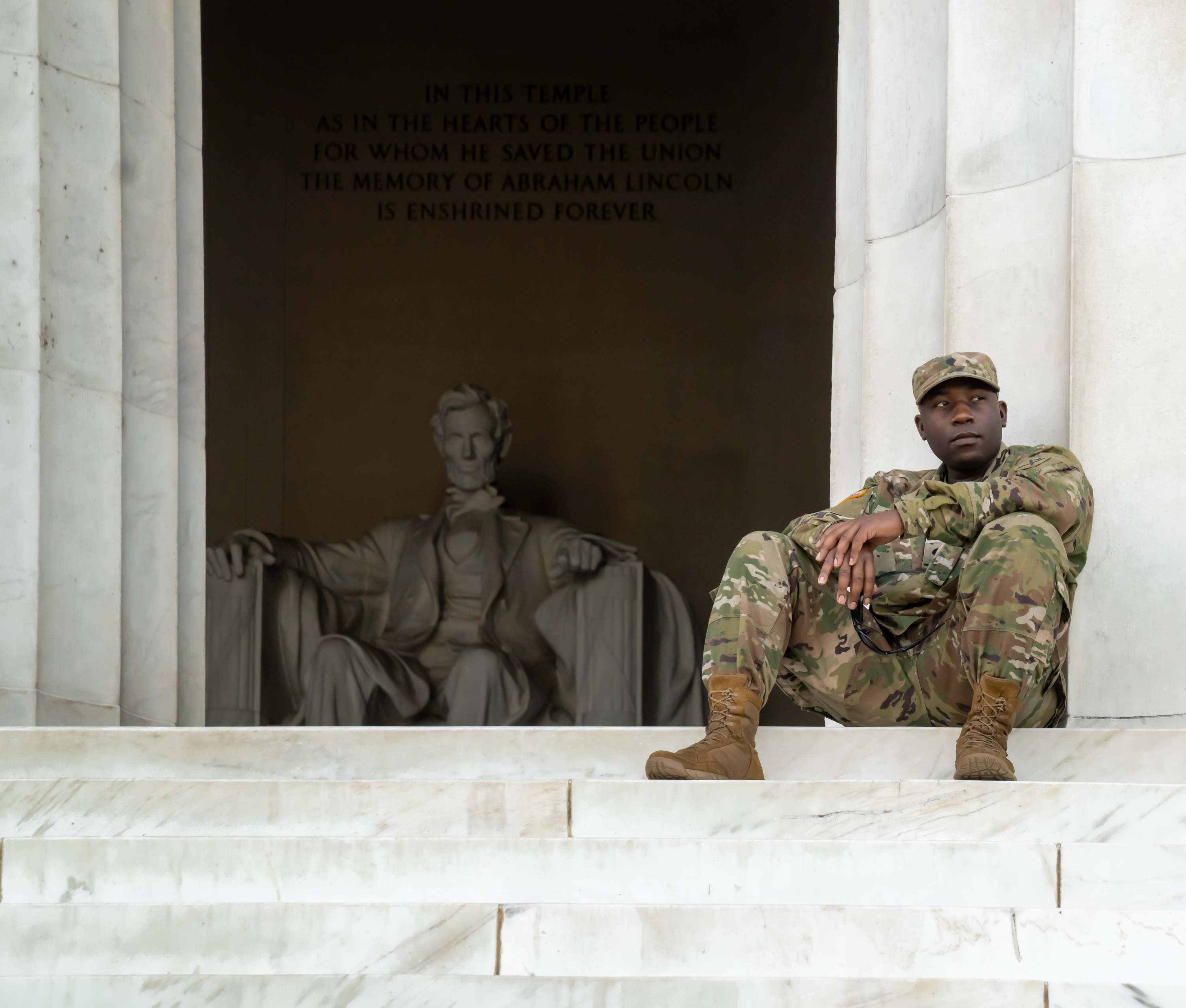 Military presence at the Lincoln Memorial in the days following the George Floyd protests / Lincoln Memorial / June 7, 2020 / Photo: Victoria Pickering @vpickering