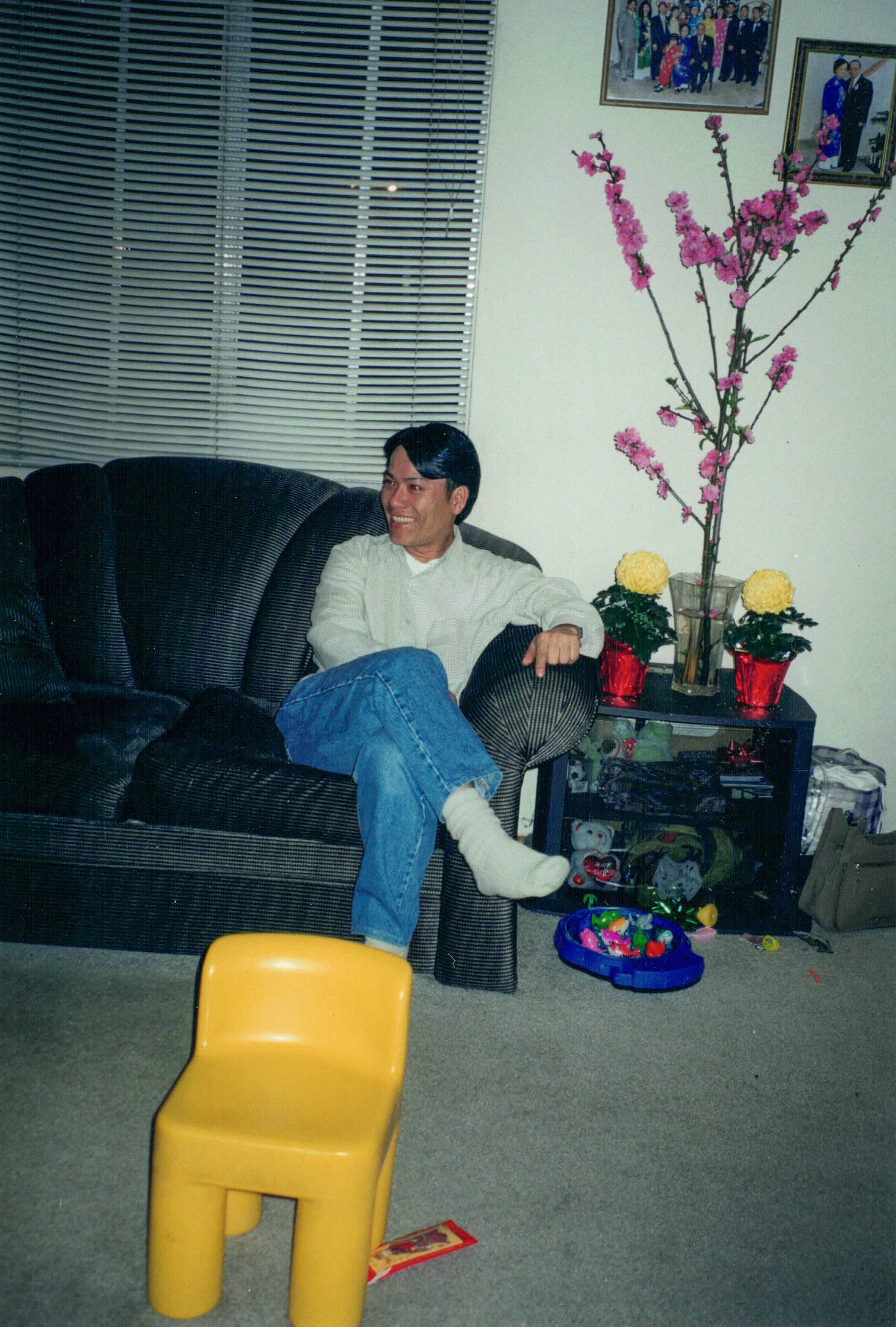 00749 Lawndale, CA 1998