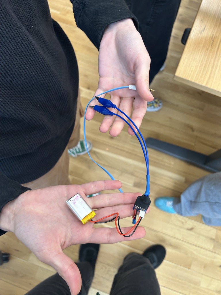 took a pic of Liza's circuit so I could recreate it later.