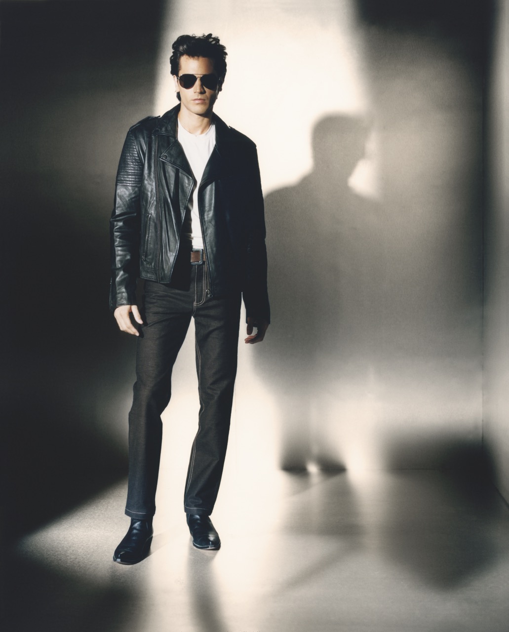 LEATHER FIT, 1990
