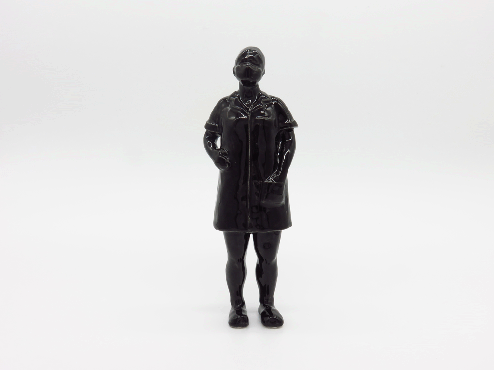 360º view of the original glazed clay figurine