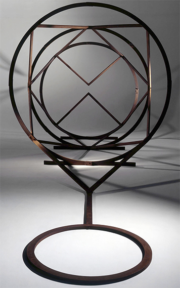 Fuerza Femenina, 1997. Steel with a rust patina,107 x 107 x 292 inches.