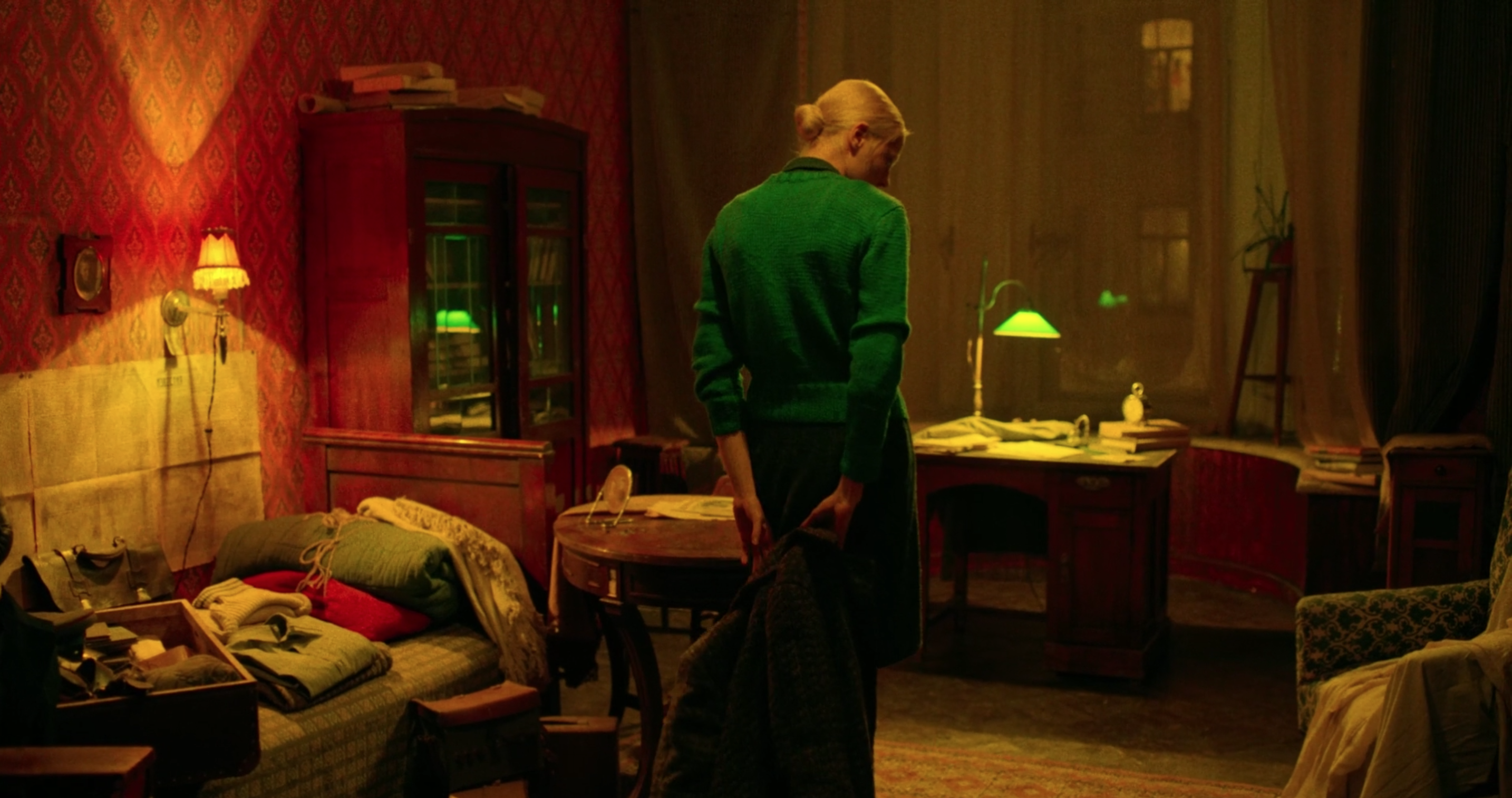 Beanpole (2019) Dir. Kantemir Balagov, Designer - Sergey Ivanov